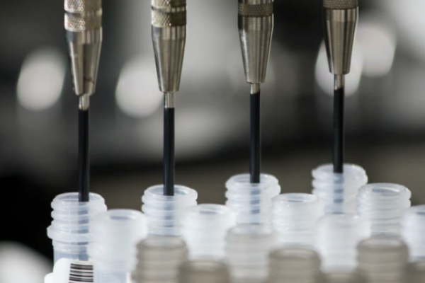 Moderna'dan korona aşısı için umut verici haberler